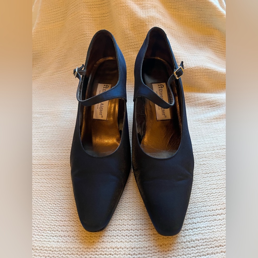 Gorgeous silk heels